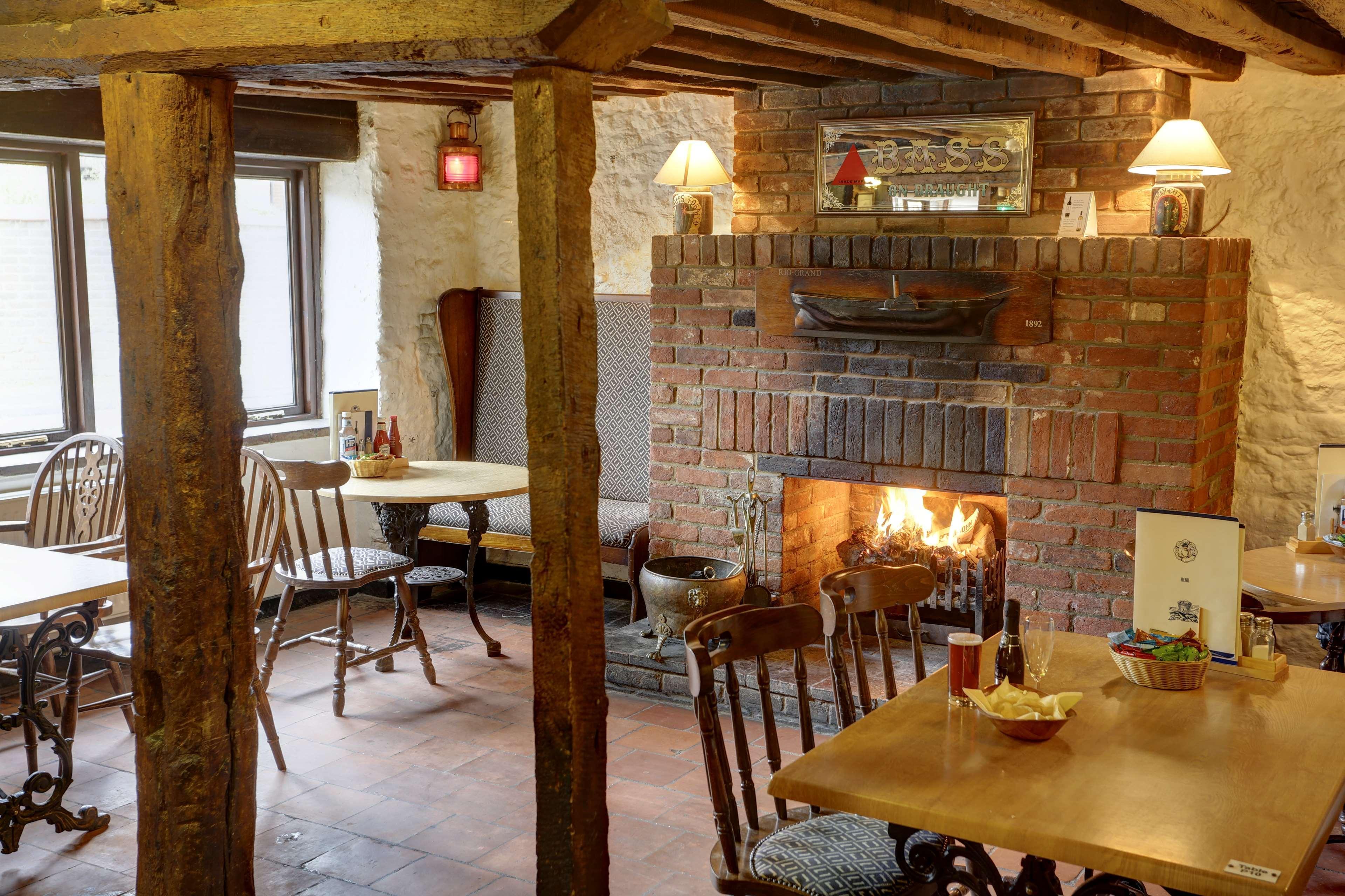 Old Hunstanton Le Strange Arms Hotel Екстериор снимка