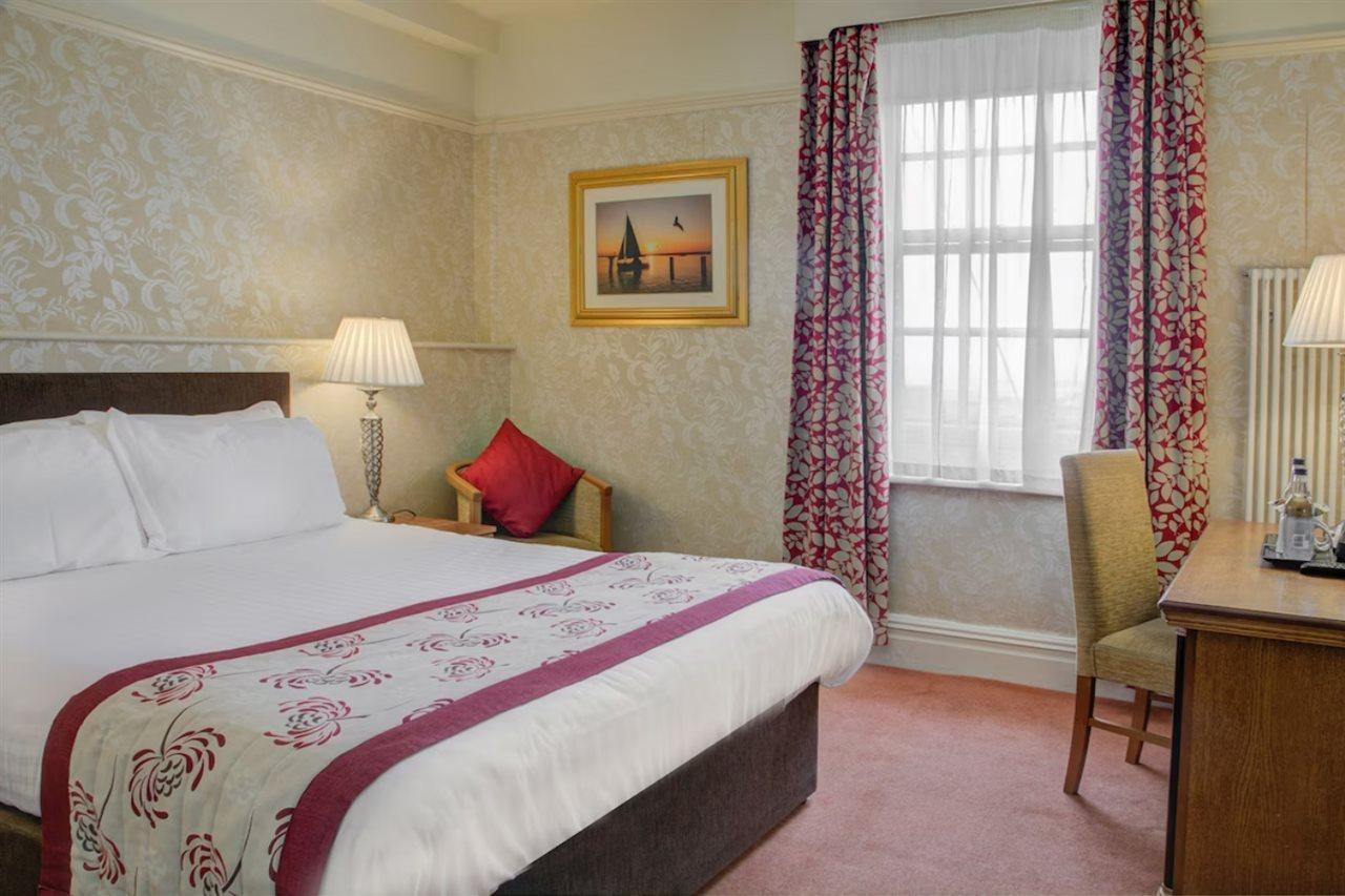 Old Hunstanton Le Strange Arms Hotel Екстериор снимка